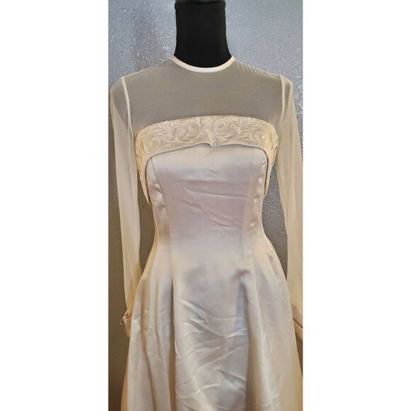 Jessica Mcclintonk Vintage Wedding white dress - Picture 7 of 15